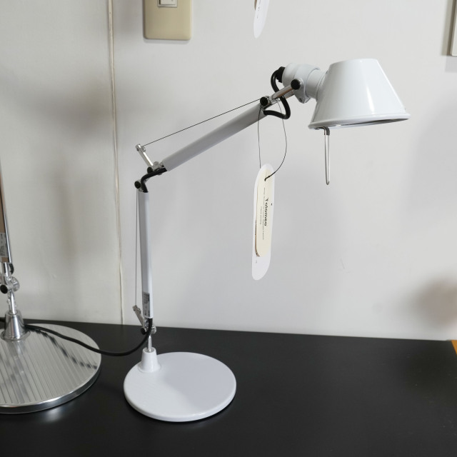 【Artemide/アルテミデ】トロメオ マイクロ テーブル ホワイト 展示品　TOLOMEO MICRO TABLE