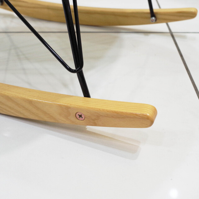 マハラム社ジラード生地張替済みイームズサイドシェル×ロッカーベース