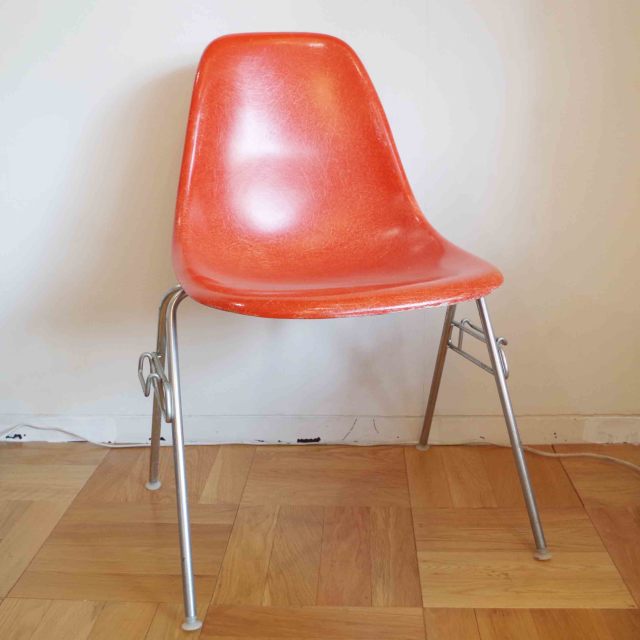 Herman MIller ヴィンテージイームズサイドシェル(レッドオレンジ)　スタッキングベース