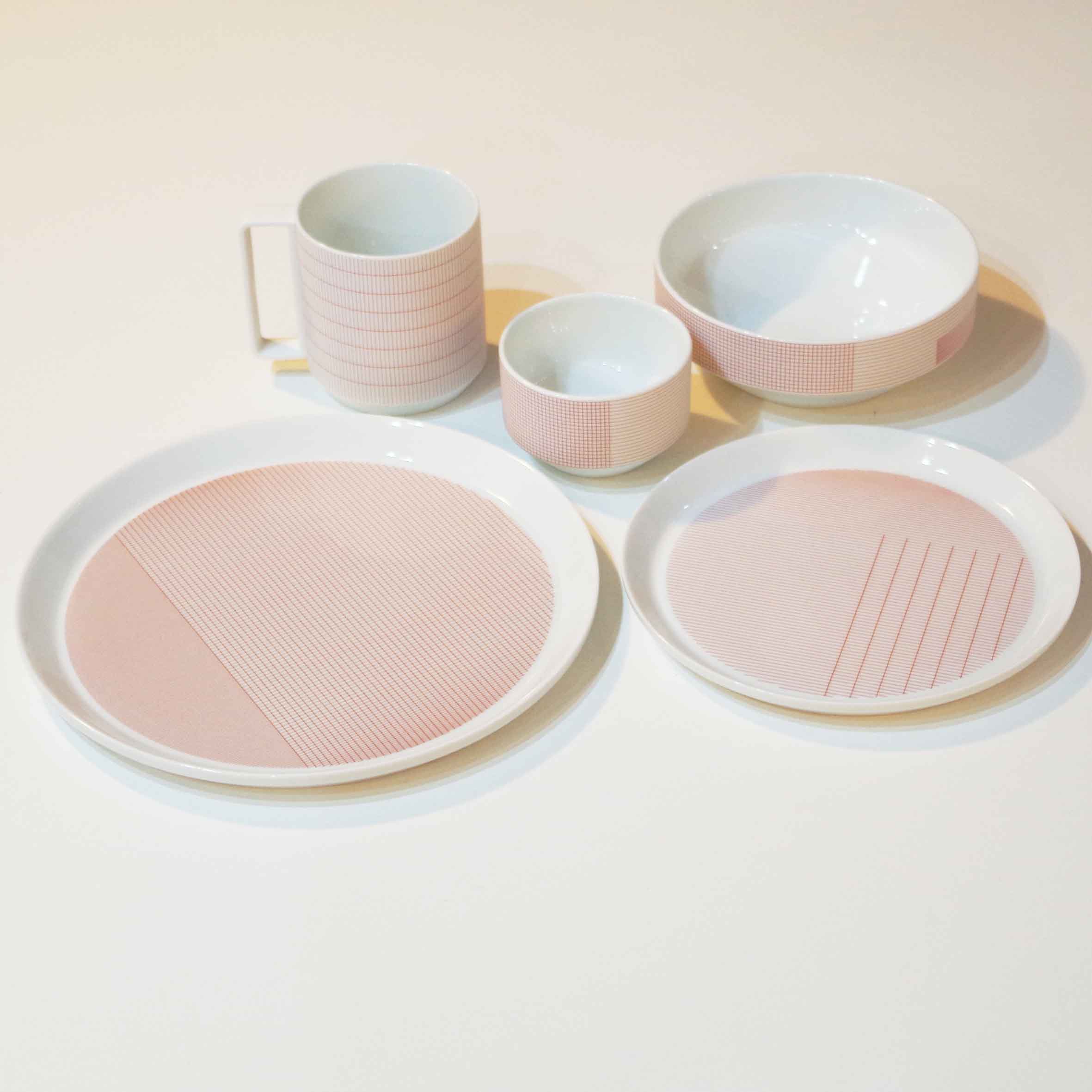 maharam 1616/arita japan scholten & Baijings パターンポーセリン Petal(レッドカラー) 展示品含む新品在庫
