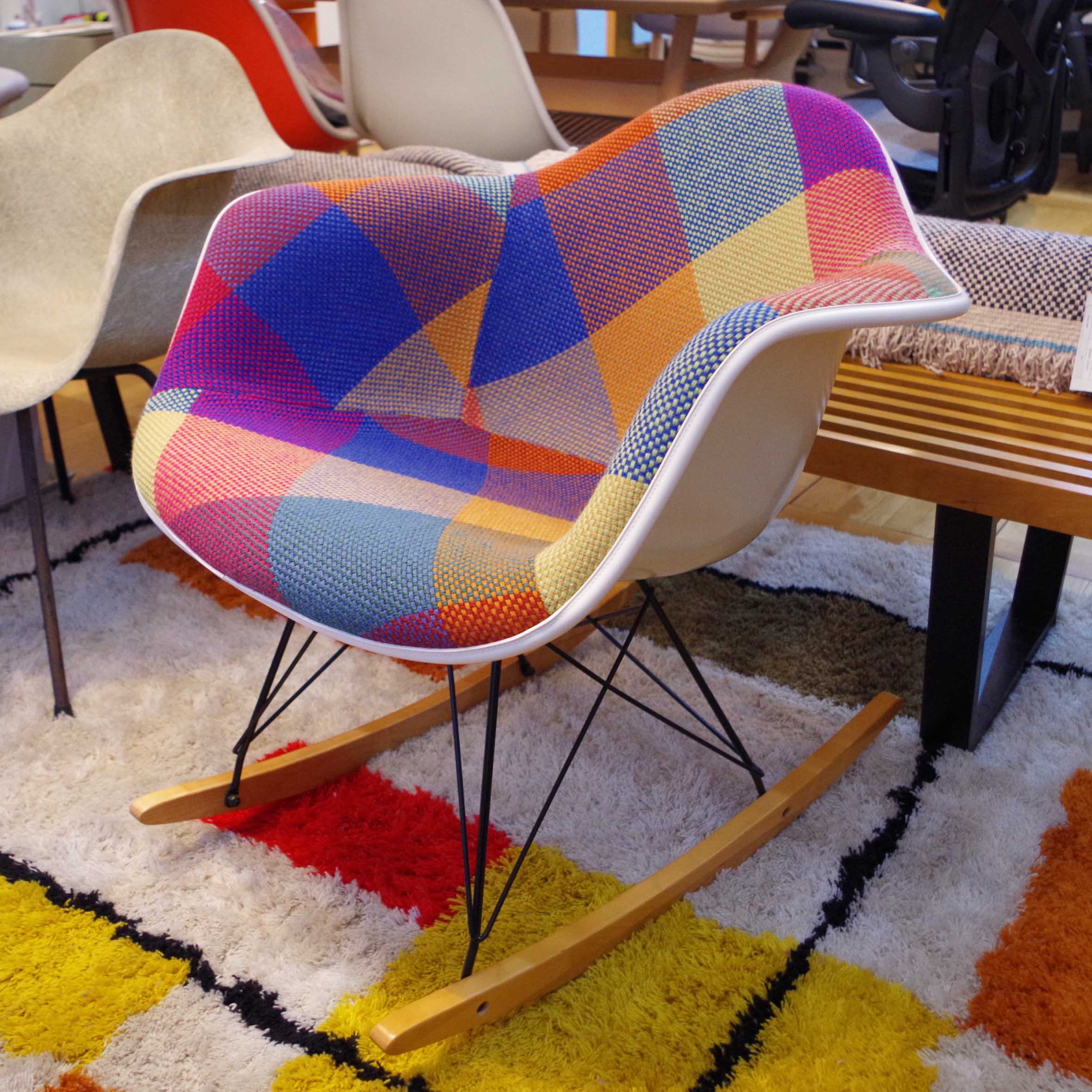 モダニカ　イームズ アームシェルチェア Fiberglass Arm Shell Chair (FRP) / MODERNICA