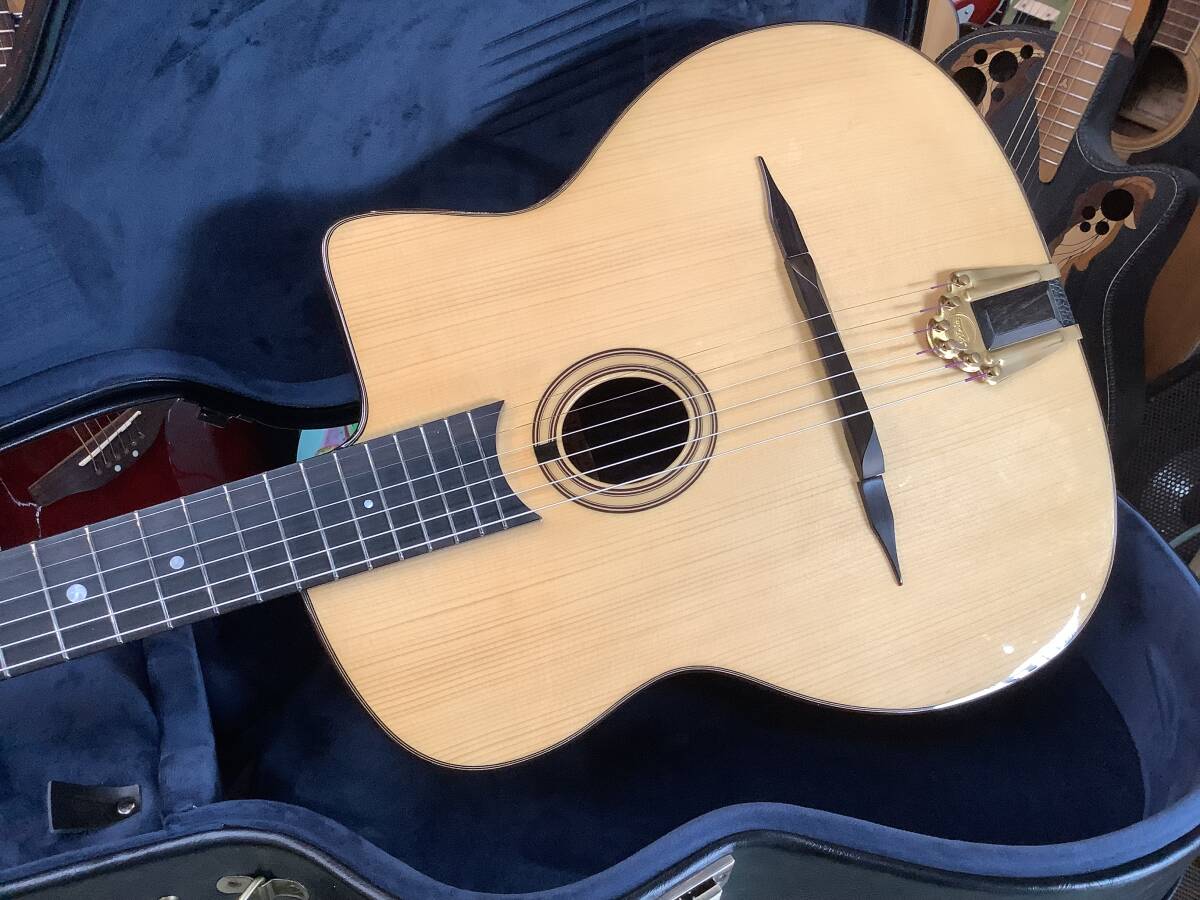 Aria MM-100/O Maccaferri　TYPE Gipsy Jazz Guitar マイク搭載　【アリア マカフェリ　オーバルタイプ　ジプシージャズギター　MM100 】　　