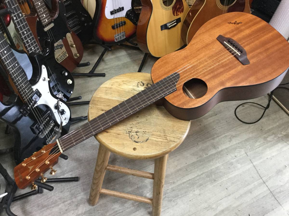 【お取り寄せ商品】K.Yairi Nocturne Custom All Mahogany　【 オール単板 】　マイク搭載　アンプに繋げる　PICKUP付 【 Kヤイリ ノクターン 　オールマホガニー　PU搭載 】