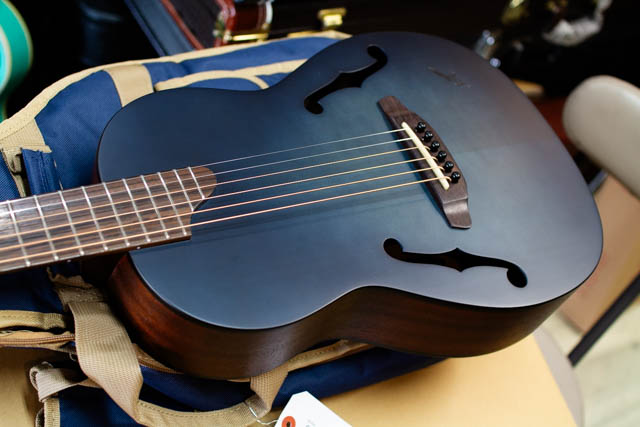 K.Yairi Nocturne Fホール仕様 インディゴ ブルー F-Custom
