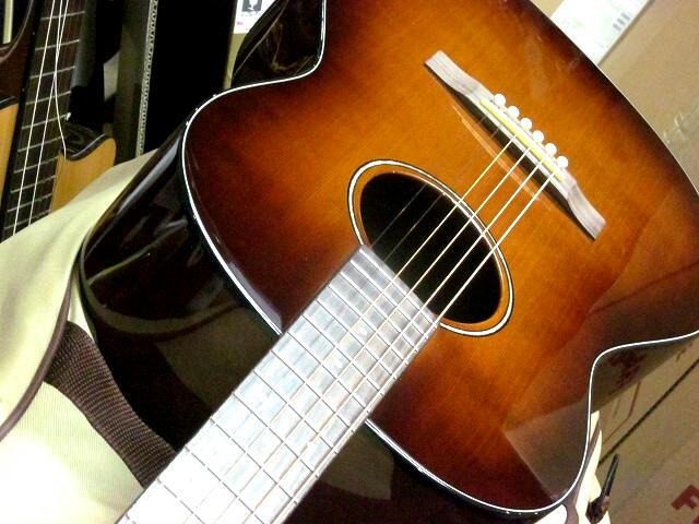 K.Yairi YT-1 マイク搭載 アンプに繋げる PICKUP付 【 Kヤイリ シダー