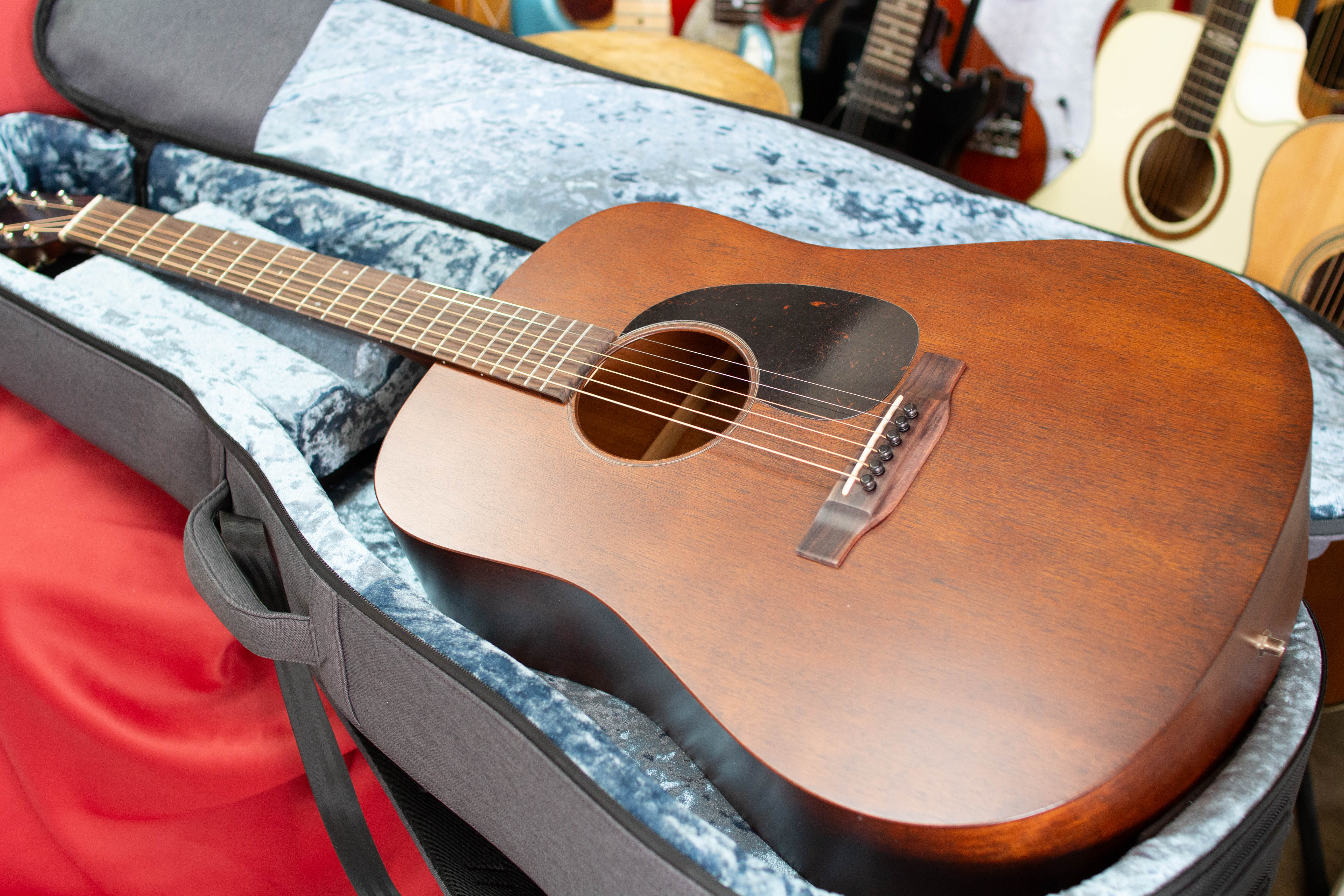 Martin D-15M Mahogany マイク搭載！　【　アンプに繋げる　マーチン　オール単板 マホガニー 　D15M 　】