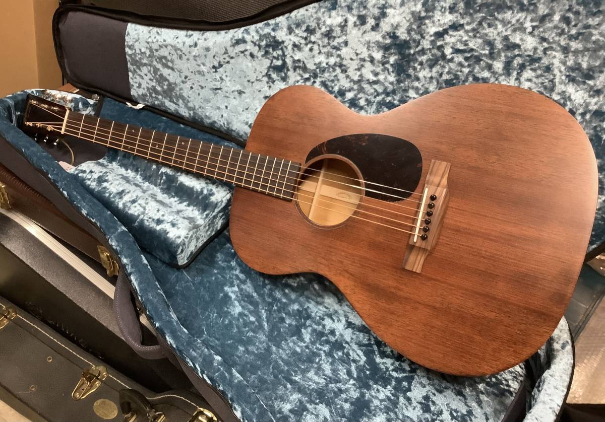 Martin 000-15M Mahogany マイク搭載！ 【 アンプに繋げる マーチン 