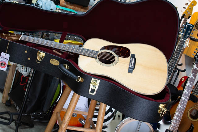 【お取り寄せ商品】Martin D-28 Modern Deluxe　 鳴りを追求したモデル　　マーチン　D28　モダン　デラックス