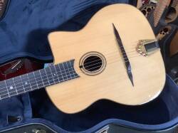 Aria MM-100/O Maccaferri　TYPE Gipsy Jazz Guitar マイク搭載　【アリア マカフェリ　オーバルタイプ　ジプシージャズギター　MM100 】　　