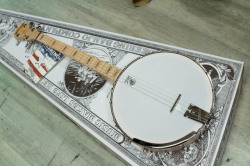 DEERING 　 GOODTIME-17 Goodtime Tenor Banjo 17F 　テナーバンジョー　マイク搭載！ 【　ディーリング　ＰＵ搭載　グッドタイム　】　エレキバンジョー仕様　