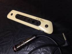 L.R.Baggs M80 本体加工不要の簡単取り付けマイク！【 LRBaggs M-80 PU 