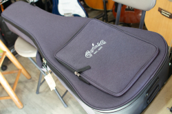 【お取り寄せ商品】　MARTIN GIG BAG　マーチン ロゴ入り専用GIGケース　12B0047　マーティン　アコギ　ギターケース　０００用　000-28 などの０００モデル