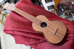 Martin Ukulele 0XK Concert Uke ピックアップ搭載！【 マーティン