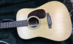 Martin D-28 Satin マーティン D28 サテンフィニッシュ　　Pickup　スペシャル！ 【 アンプに繋げる マーチン 　 】