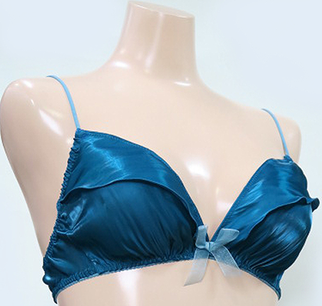 プラチナの輝き、ゆるーいプリーツ、ノンワイヤーブラ・ソフトブラ