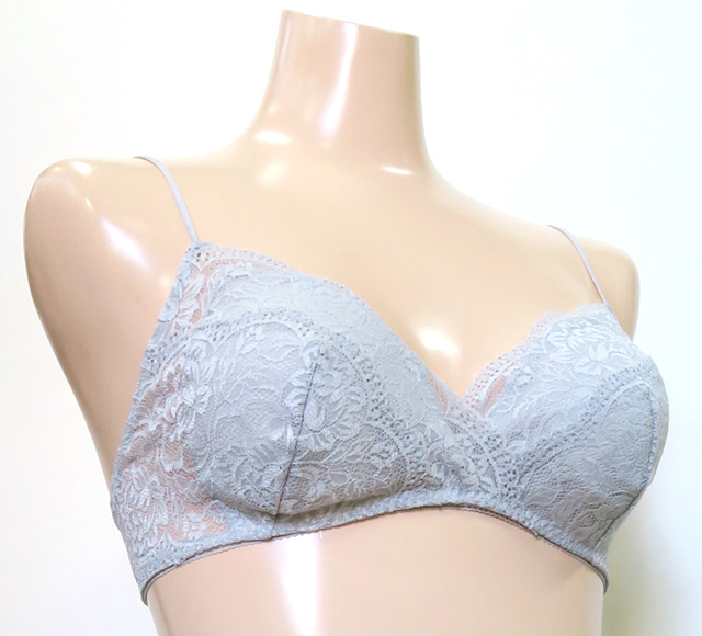 レースが引き立つ、カシュクール風 ストレッチレース ノン