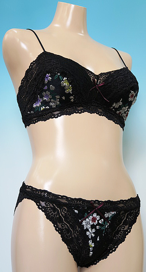 国内初、柔らかい、西陣織、ノンワイヤーブラ・ソフトブラ