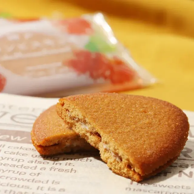 秋冬限定》 神戸マロンビスキュイ 7枚入 モンロワール チョコ サンド