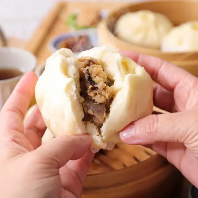 皇蘭 豚まん ４個入