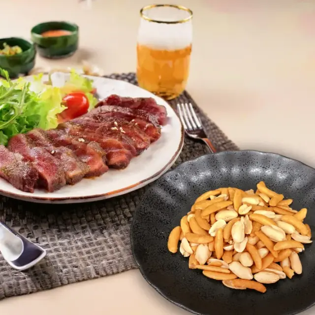 亀田製菓　柿の種 神戸牛ステーキ風味