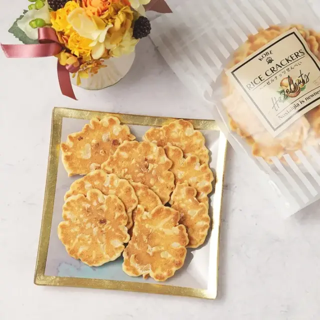 神戸ヘーゼルナッツせんべい