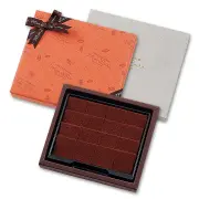 ロワール 生ﾁｮｺﾚｰﾄｷﾞﾌﾄBOX 洋酒16枚入