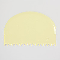 ドイツ製　スクレーパー　半月