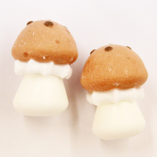木の子型メレンゲ(茶)（小）2個 / クリスマス、メレンゲ、きのこ