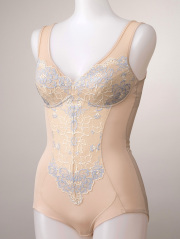 美姿勢レースボディインナーBE前