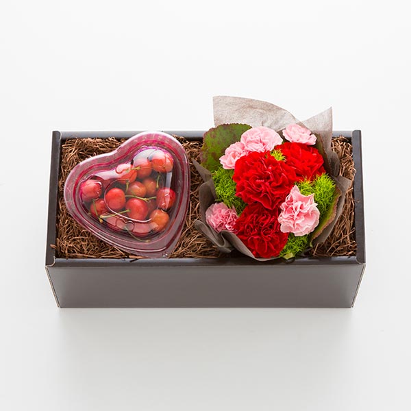 山形県産『さくらんぼ』＆フラワーアレンジメント赤