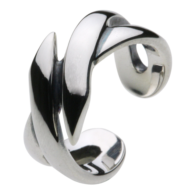 cenote e0268 【シルバーアクセサリー】 メビウスの輪シルバーイヤーカフ