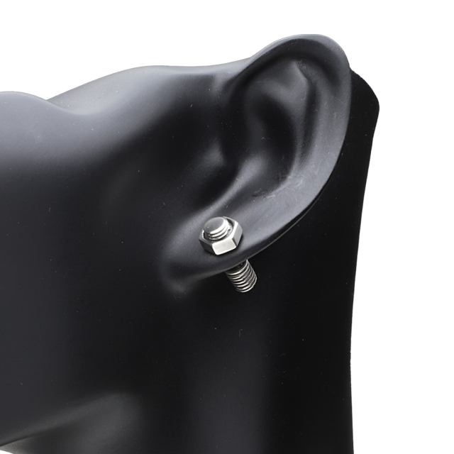 シルバーピアス