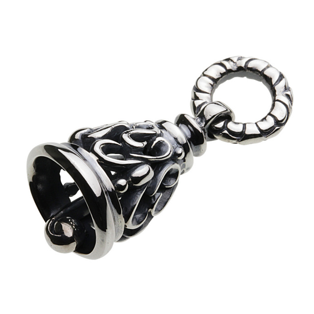 cenote p0557 【シルバーアクセサリー】 唐草バイカーズベルペンダント