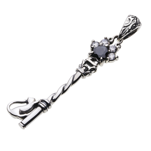 cenote p0722 【シルバーアクセサリー】 フットスタンプキーペンダント ホワイトジルコニア ブラックジルコニア