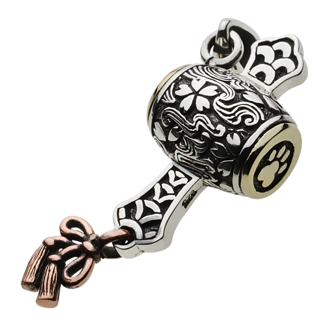 cenote p0736 【シルバーアクセサリー】和柄 猫シルエット打ち出の小槌ペンダント