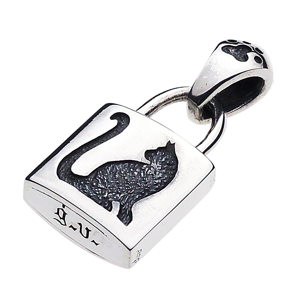 cenote p0478 【シルバーアクセサリー】 猫シルエットパドロックペンダント