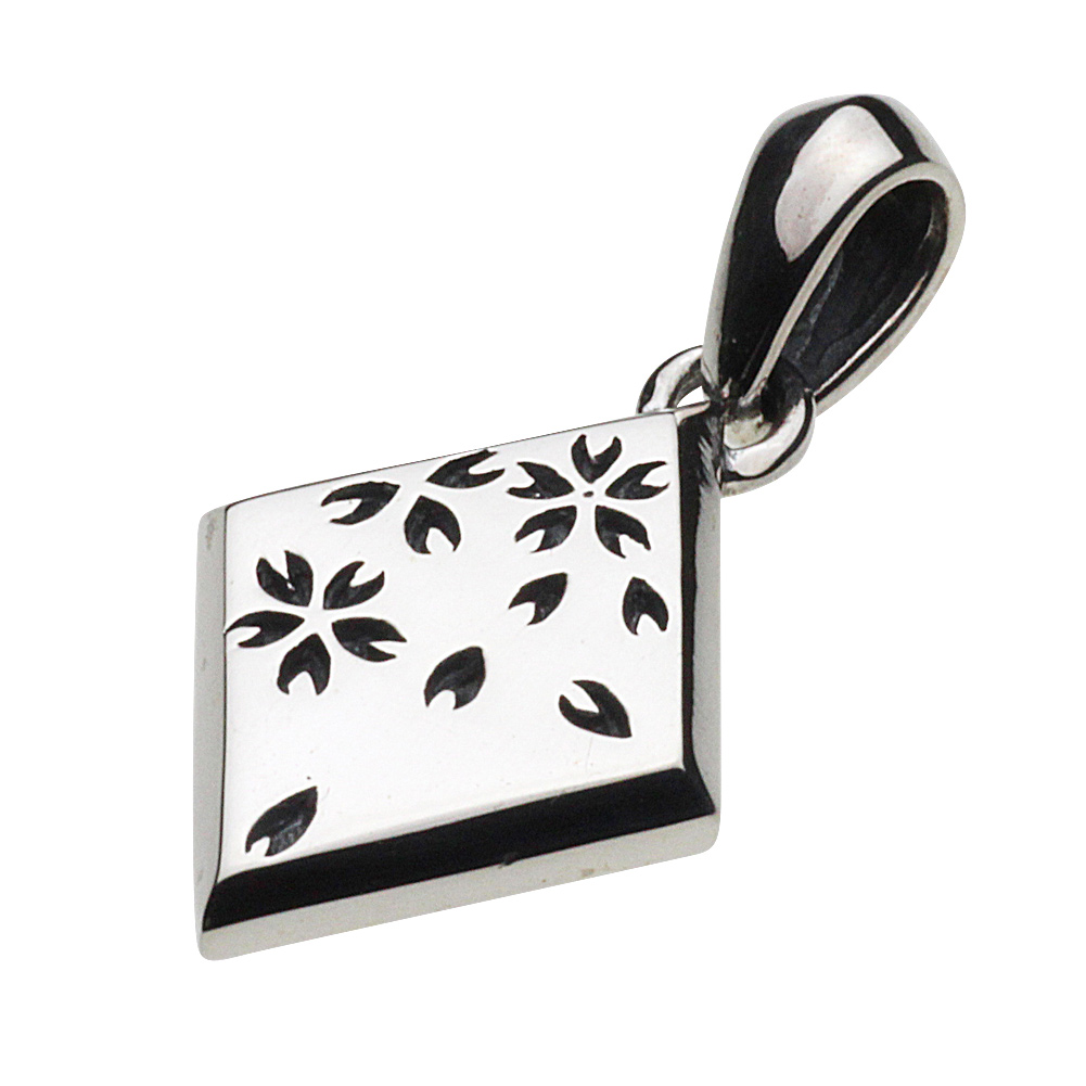 cenote p0529 【シルバーアクセサリー】 和柄 桜ダイヤペンダント