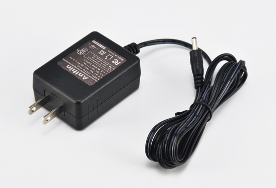 ポータブルパワーソースPS-16000RP付属のAC充電器