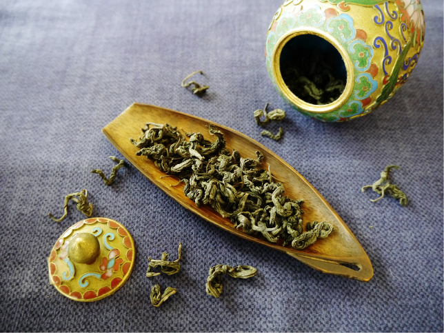 甘茶　壺　茶葉