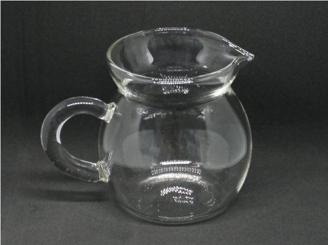 お茶の色合いがよく判る【茶海（ちゃかい） 200cc】 透明耐熱ガラス