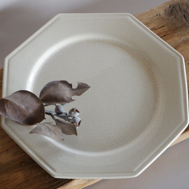 モラン　オクタゴナルパーティープレート（アイボリー）