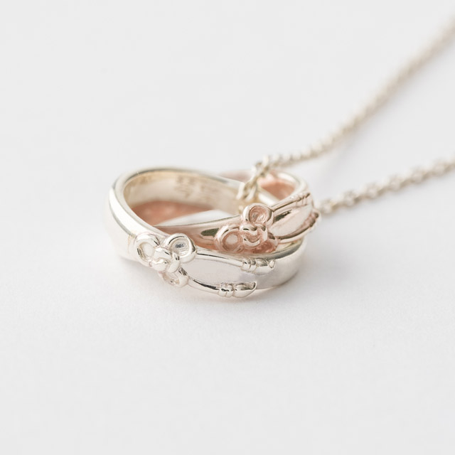 CHARAZZ 琴葉茜・琴葉葵 プラチナ×ゴールド ダブルリングネックレス 琴葉 茜・葵 ダブルリングネックレス プラチナ×ピンクゴールド Akane＆Aoi