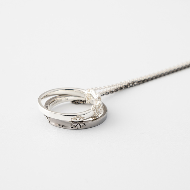 WHITE ALBUM2　リングネックレス　Kazusa　プラチナ（ブラックコーティング）