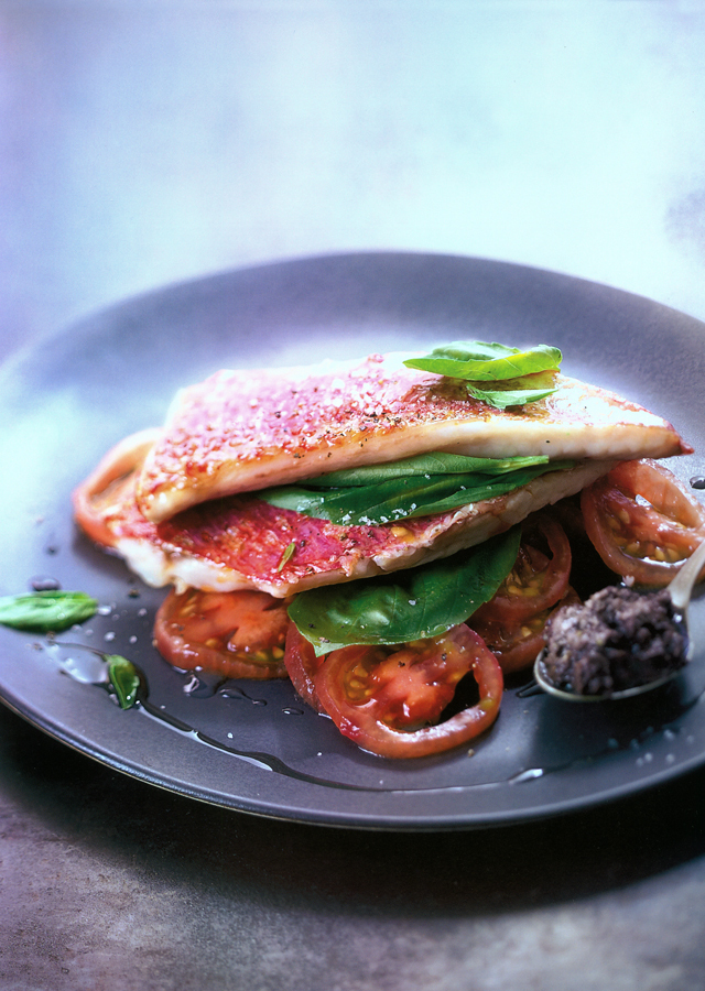 エリック・フレション Le Must de la Bonne Cuisine ERIC FRECHON Le Must DE LA BONNE CUISINE (フランス・パリ) 絶版 中古