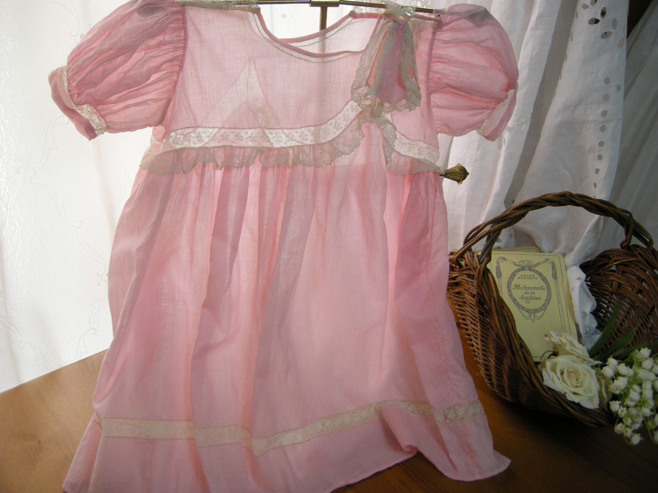 フランス　アンティーク　レース　ベビーピンクリボン　モスリン　ドレスワンピース Euro antique(ヨーロッパアンティーク) 20'~30's piping stich