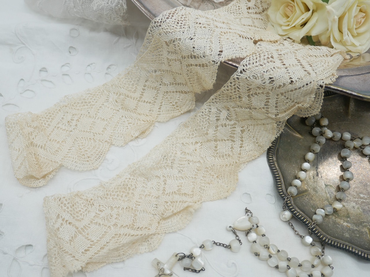 フランスアンティ―クハンドメイドボビンレースパーツ2点セット B
