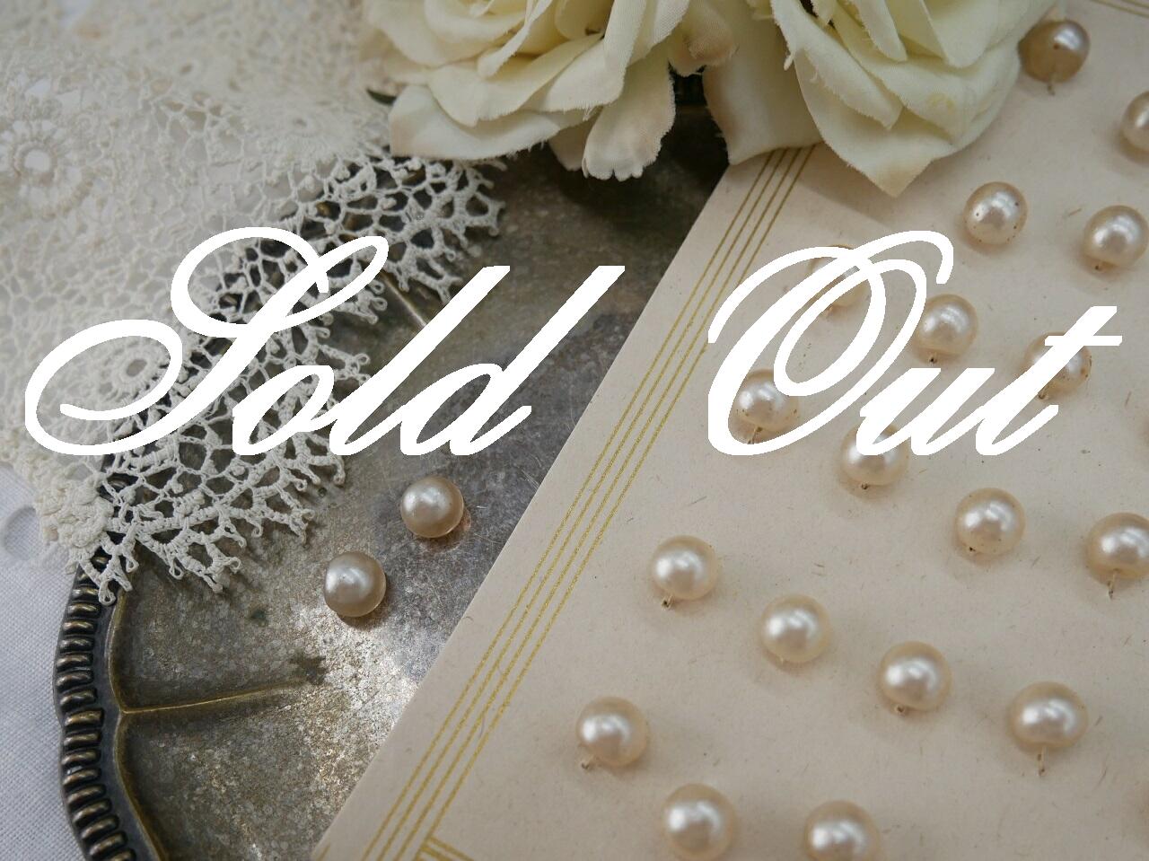 アンティークフェイクパールガラスボタン（チェコスロバキア製）