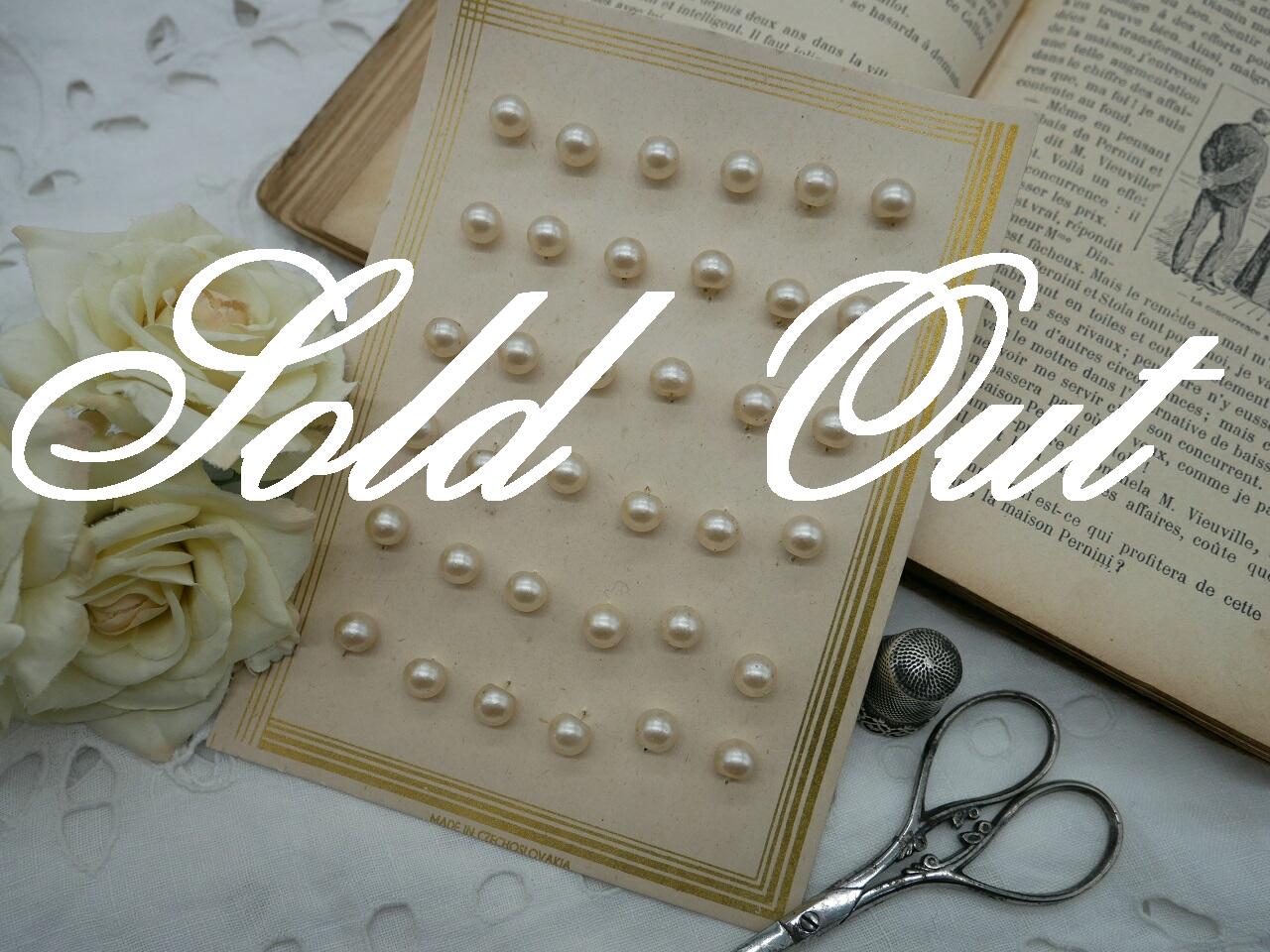 アンティークフェイクパールガラスボタンシート（チェコスロバキア製）