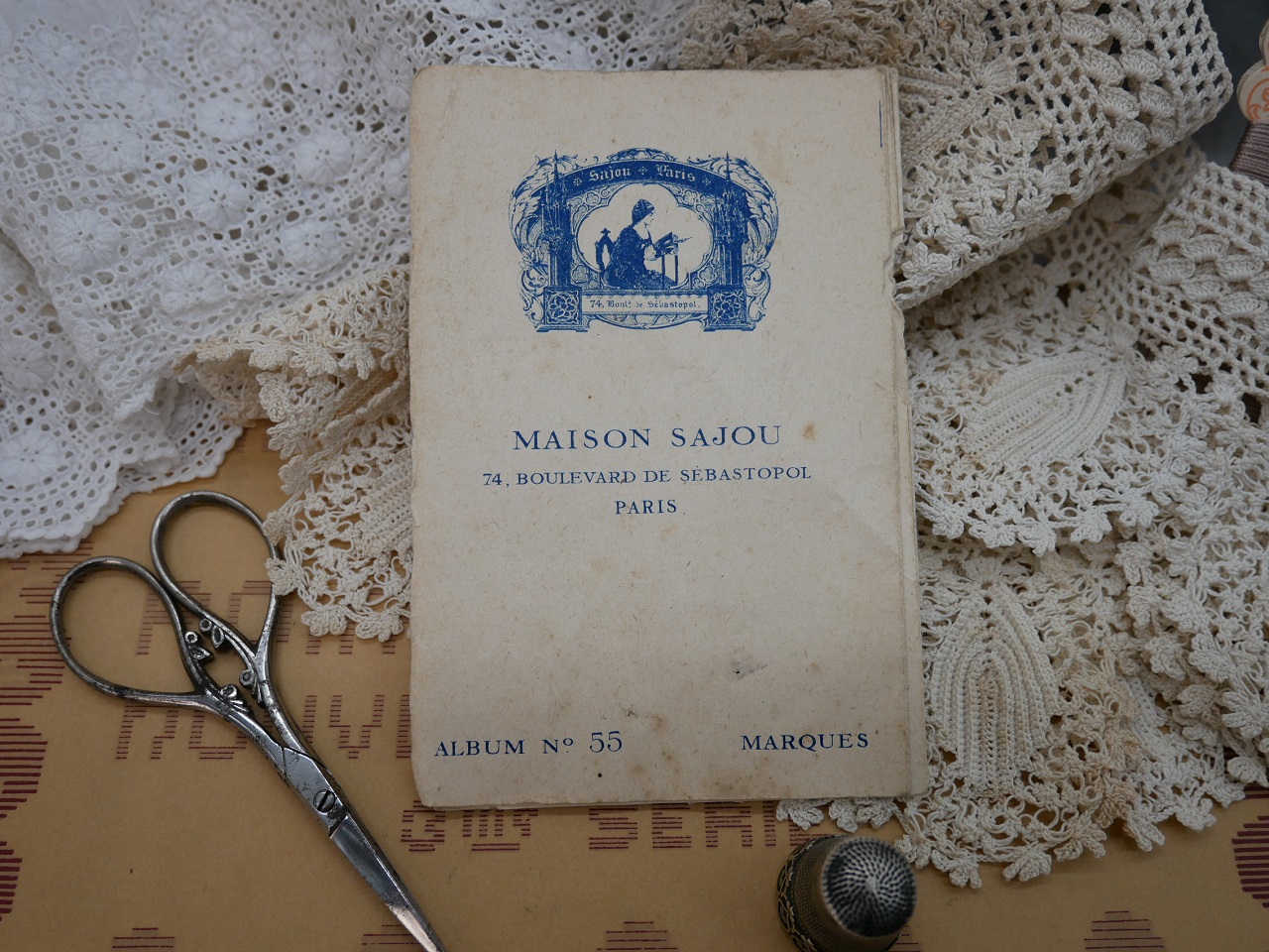 アンティークSAJOUアルファベットクロスステッチ刺繍ミニ図案集