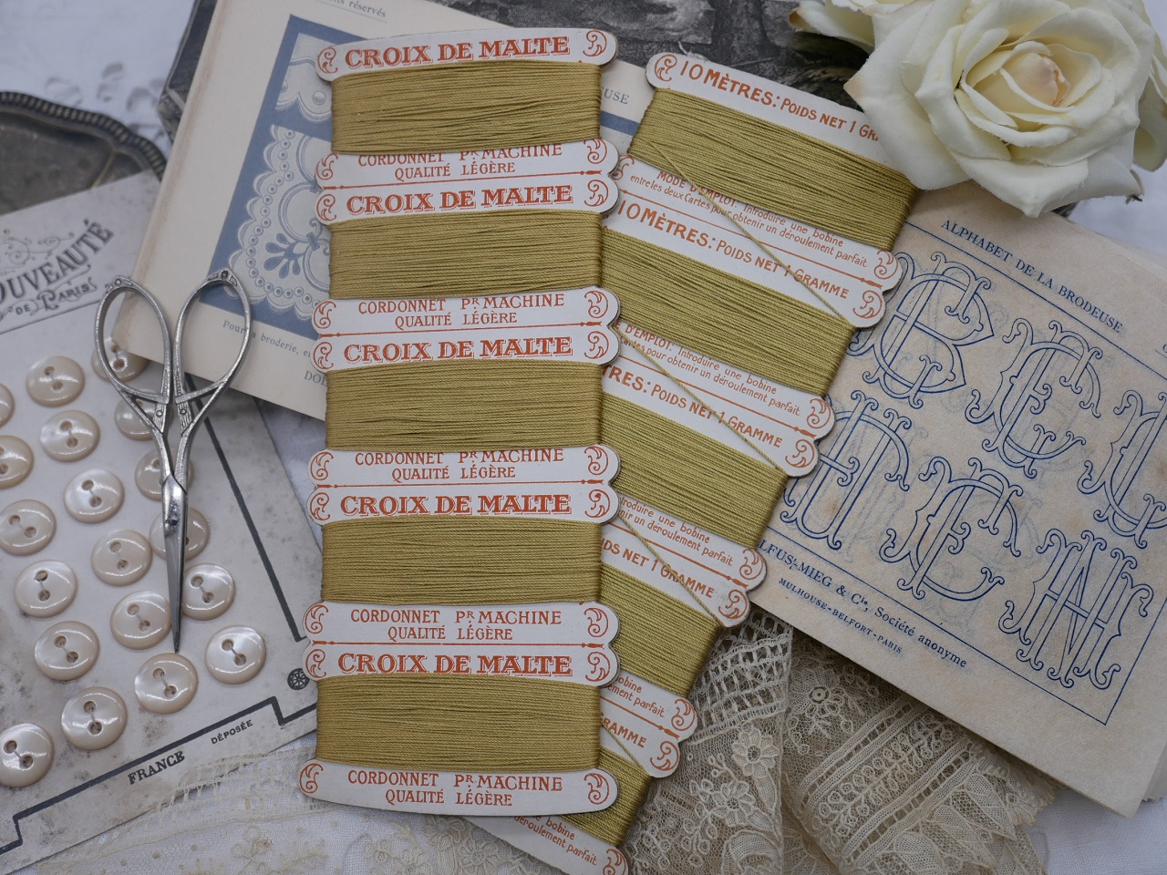 紙製台紙シルク糸巻き2枚セット（イエローグリーン）